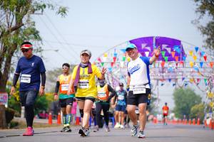 BIB: 142, 46508
                            <button type="button" onclick="openModal(10039666)" class="btn btn-primary btn-sm float-right btn-popup" data-toggle="modal" data-target=".modal-high-quality">
                        <i class="fas fa-shopping-cart"></i> Add to Cart
                    </button>
                                            <button type="button" onclick="isThisMe(10039666, true)" class="btn btn-success btn-sm float-right btn-popup btn-isme hidden" data-toggle="tooltip" data-placement="bottom" title="นี่คือรูปของคุณใช่ไหม คลิกที่นี่เพื่อเอาเข้าอัลบั้ม">
                        <i class="fas fa-plus"></i> Add to album
                    </button>
                    <button type="button" onclick="isThisMe(10039666, false)" class="btn btn-warning btn-sm float-right btn-popup btn-isnotme hidden">
                        <i class="fas fa-ban"></i> Remove from album
                    </button>